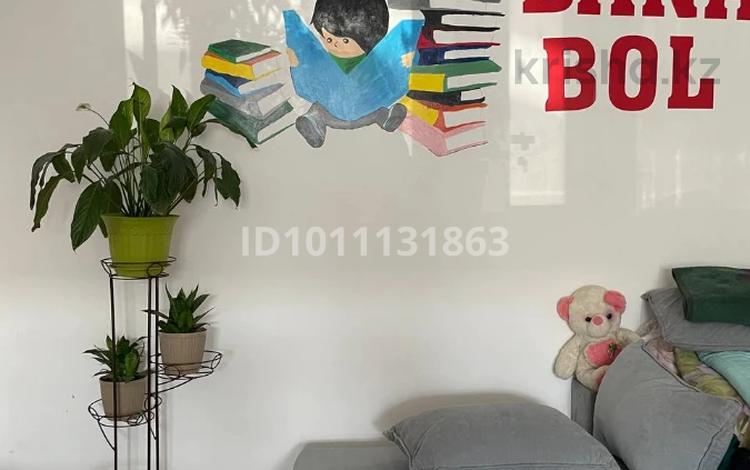 3-бөлмелі пәтер · 72 м² · 1/10 қабат, мкр Шугыла, Жунисова 12 — Алатау удобно под бизнес 223 жаңа мектептің дәл алды, бағасы: ~ 59 млн ₸ в Алматы, Наурызбайский р-н — фото 2