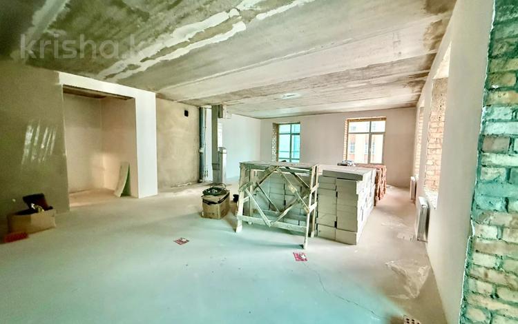 3-бөлмелі пәтер · 77.4 м² · 5/10 қабат, Юго-Восток ш/а., Букетова 3, бағасы: 37.9 млн ₸ в Караганде, Казыбек би р-н — фото 2