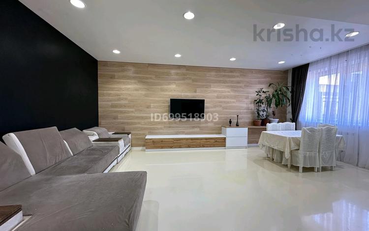 3-комнатная квартира · 124 м² · 8/8 этаж, мкр Нурсая, Габдиева 47 за ~ 49 млн ₸ в Атырау — фото 2