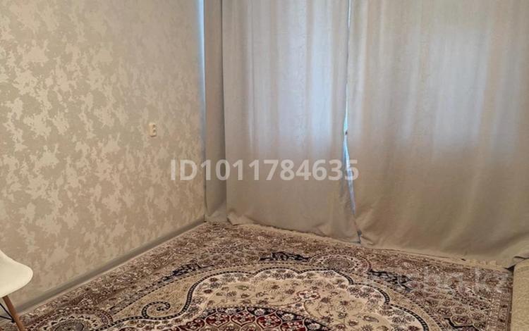 1-комнатная квартира · 36 м² · 2/5 этаж, мкр 4 13 за 14 млн ₸ в Уральске — фото 2
