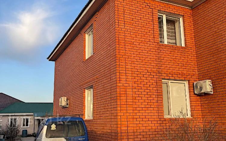 Отдельный дом · 6 комнат · 288 м² · 8 сот., мкр Жастар 2, Бирлик 1 за 48 млн ₸ в Актобе, жилой массив Жанаконыс — фото 4