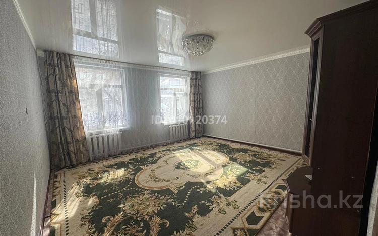 Отдельный дом · 4 комнаты · 90 м² · 10 сот., Лазо за 17 млн ₸ в Актобе, мкр Гормолзавод — фото 2