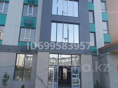 2-бөлмелі пәтер · 54.4 м² · 9/10 қабат, мкр Асар , Мкр. Бозарык 3195/1, бағасы: 25 млн ₸ в Шымкенте, Абайский р-н