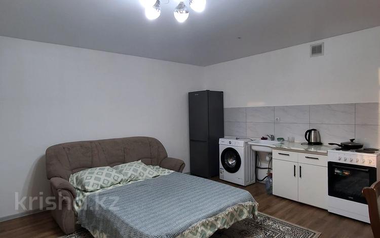 1-бөлмелі пәтер · 30 м² · 5 қабат, Мукан Тулебаев 5, бағасы: 8 000 ₸ в Астане, Алматы р-н — фото 12