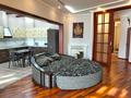 2-бөлмелі пәтер · 120 м² · 2/4 қабат, Омаровой 37, бағасы: 510 000 〒 в Алматы, Медеуский р-н — фото 2