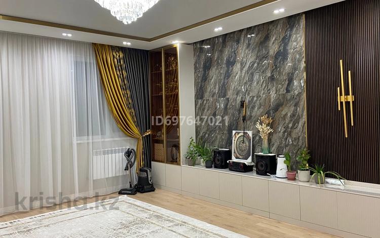 5-комнатная квартира · 150 м² · 5/7 этаж, 19-й мкр 45/3 за 65 млн ₸ в Актау — фото 2