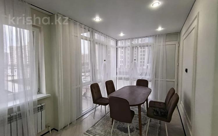 2-бөлмелі пәтер · 76.9 м² · 2/10 қабат, Бухар Жырау 25, бағасы: 44 млн ₸ в Астане, Есильский р-н — фото 2