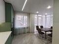 2-бөлмелі пәтер · 76.9 м² · 2/10 қабат, Бухар Жырау 25, бағасы: 44 млн ₸ в Астане, Есильский р-н — фото 2
