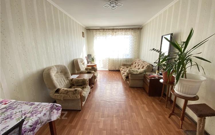 3-комнатная квартира · 61.4 м² · 5/5 этаж, Пришахтинск, 23й микрорайон за 13 млн ₸ в Караганде, Алихана Бокейханова р-н — фото 3