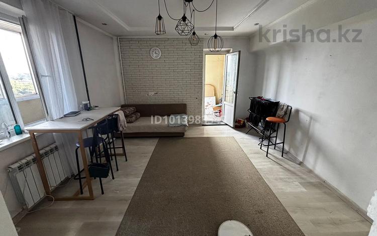 2 комнаты · 52 м² · 11/14 этаж, мкр Аксай-1 15 за 75 000 ₸ в Алматы, Ауэзовский р-н — фото 2