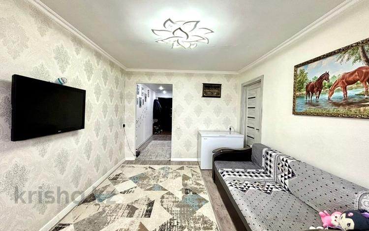 3-бөлмелі пәтер · 50 м² · 5/5 қабат, 21-шағынаудан 24, бағасы: 13.5 млн ₸ в Караганде, Алихана Бокейханова р-н — фото 2
