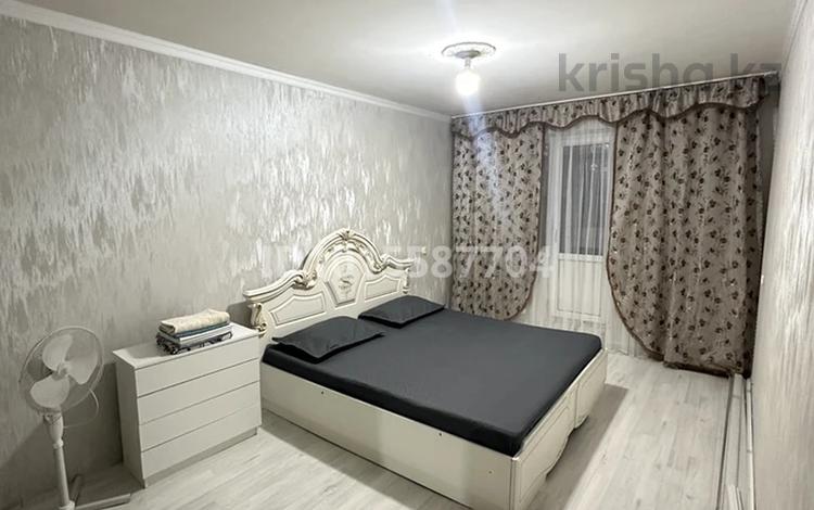 1-комнатная квартира · 50 м² · 2/5 этаж, мкр 5, Мкр 5 АБИЛХАЙРХАН 57 А — Океан остановка - Напротив Нурдаулета - Центр. Стадион - Клиника Айгерим - Воинская Часть - Акимат- Багетто кафе. за 10 000 ₸ в Актобе — фото 2