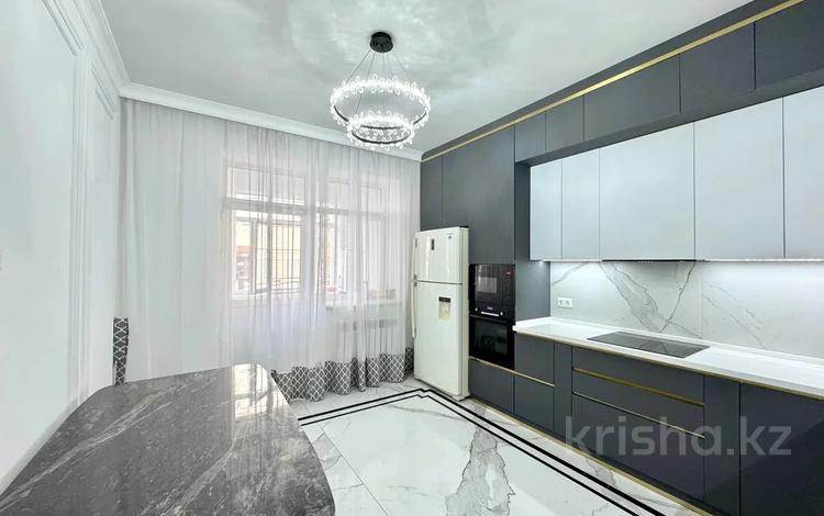 5-комнатная квартира · 190 м² · 2/8 этаж, Кыз Жибек 36 — Р-Н ХАН ШАТЫР, САРЫАРКА за 169.9 млн ₸ в Астане, Нура р-н — фото 29