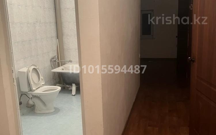 2-бөлмелі пәтер · 130 м² · 1/2 қабат, мкр Мирас, Дербес 31, бағасы: 90 000 ₸ в Шымкенте, Каратауский р-н — фото 2