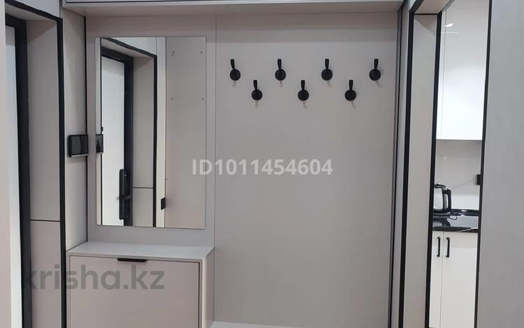 2-комнатная квартира · 42 м² · 6/9 этаж, мкр Акжайык — Бәйдібек би саябағы за 220 000 ₸ в Шымкенте, Абайский р-н — фото 2