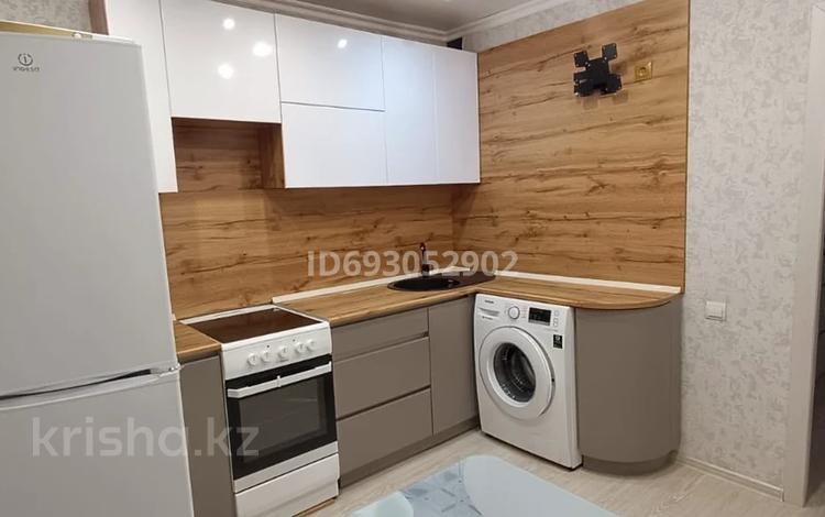 4-комнатная квартира, 77 м², 3/5 этаж, Космонавтов 8/1 за 15 млн 〒 в Алтае — фото 23