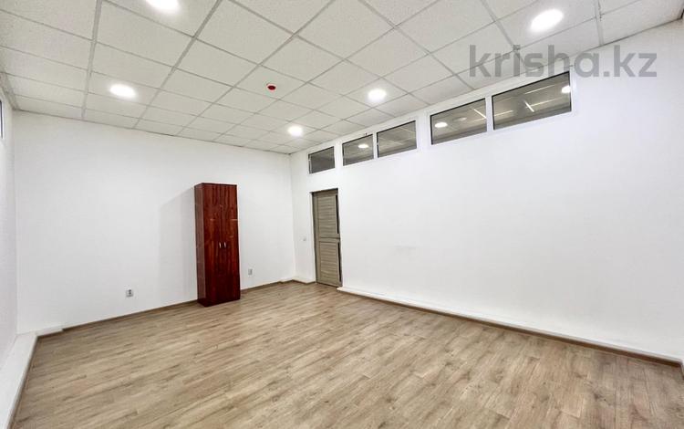 Свободное назначение, офисы, кабинеты и рабочие места, студии · 25 м² за 87 500 ₸ в Алматы, Турксибский р-н — фото 11