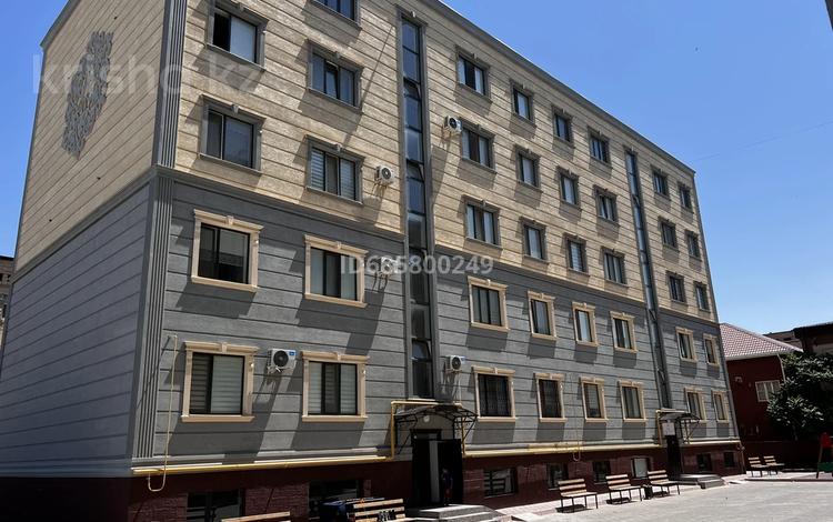 3-комнатная квартира, 111.7 м², 5/5 этаж, 4мкр 18Е