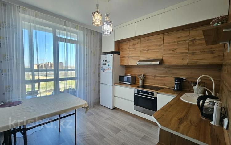 2-комнатная квартира, 65 м², 7/9 этаж, Кургалжинское шоссе 20/2