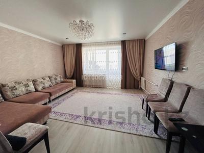 4-комнатная квартира · 106 м² · 9/9 этаж, Физкультурная 9 6 — Университет Шакарим, школа №39, школа №22 за 45 млн ₸ в Семее