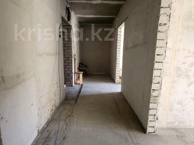 1-комнатная квартира · 54 м² · 4/5 этаж, мкр Строитель за 16.5 млн 〒 в Уральске