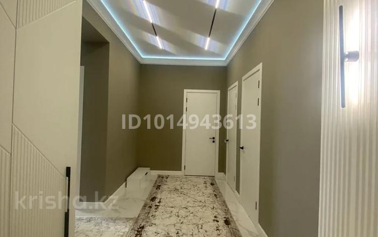 3-бөлмелі пәтер · 130 м² · 3/7 қабат, 19-ш/а. 33, бағасы: 48 млн ₸ в Актау, 19-й мкр — фото 2