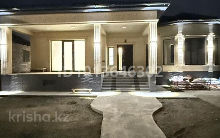Отдельный дом · 6 комнат · 250 м² · 8 сот., мкр Улы Дала, улица Ахмета Биримжанова 18 за 500 000 ₸ в Таразе — фото 4
