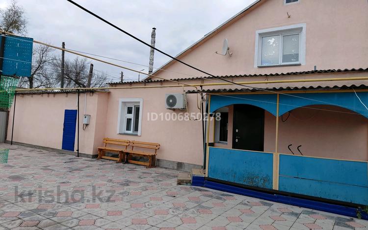 Жеке үй · 3 бөлме · 95 м² · 8 жүзд., Жибек жолы 52 — Дом находится рядом с районным акиматом и детским садом #1, бағасы: 21 млн ₸ в Аксае — фото 2