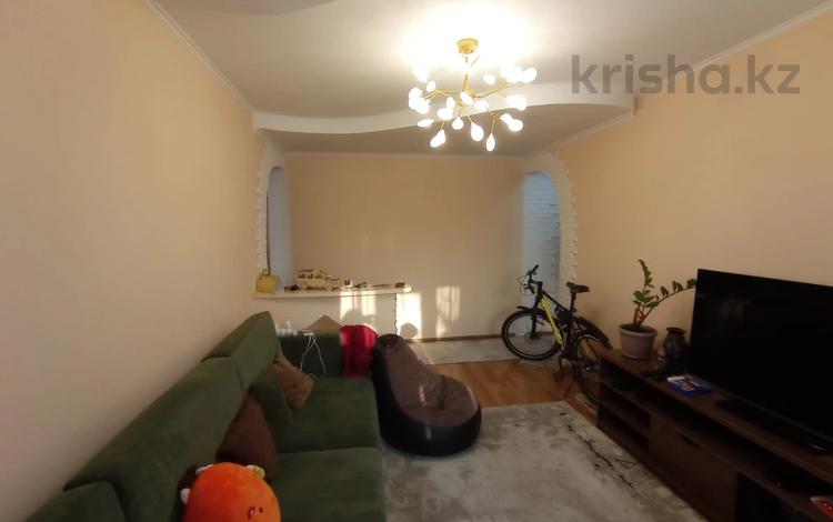 3-комнатная квартира · 61 м² · 4/4 этаж, мкр №7 за 32 млн ₸ в Алматы, Ауэзовский р-н — фото 4