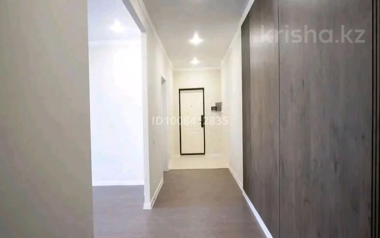 3-бөлмелі пәтер · 106 м² · 8/12 қабат, Торекулова 93 — Со стороны Райымбека, бағасы: 86 млн ₸ в Алматы, Бостандыкский р-н — фото 2