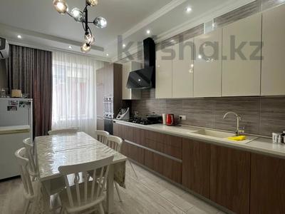 3-комнатная квартира · 129.4 м² · 3/5 этаж, мкр. Алтын орда за 61 млн 〒 в Актобе