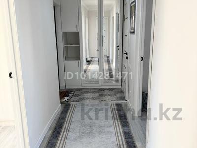 3-комнатная квартира · 70 м², Кошкарбаева — Кошкарбаева-Жумабаева за 45 млн ₸ в Астане, Сарайшык р-н