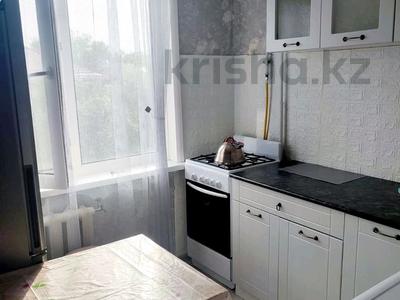 2-комнатная квартира · 45.2 м² · 5/5 этаж, С. Тюленина — остановка С.Тюленина за 14.5 млн 〒 в Уральске
