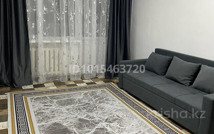 1-комнатная квартира · 33 м², мкр Айнабулак-1 за 170 000 ₸ в Алматы, Жетысуский р-н — фото 2
