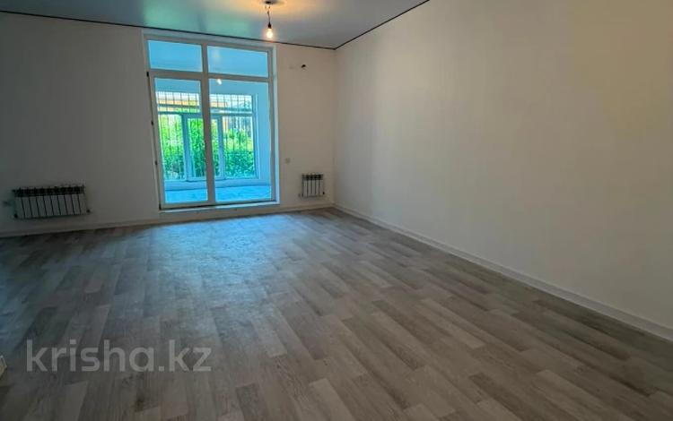 1-бөлмелі пәтер · 60 м² · 1/3 қабат, Данеш Ракышева, бағасы: 32 млн ₸ в  — фото 9