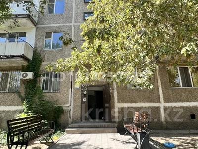 1-бөлмелі пәтер · 15 м² · 3/5 қабат, Байтурсынова 75В, бағасы: 4 млн ₸ в Шымкенте, Аль-Фарабийский р-н