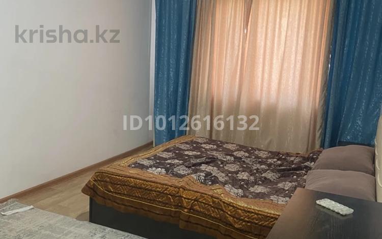 2-бөлмелі пәтер · 54 м² · 4/5 қабат, мкр Арай-2 18, бағасы: 130 000 ₸ в Таразе — фото 3