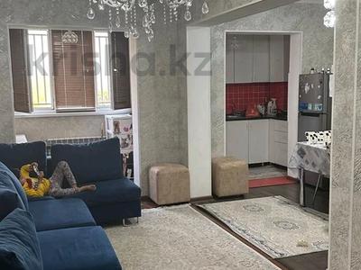 3-комнатная квартира · 57 м² · 5/5 этаж, 16-й микрорайон, 16-й микрорайон 20 за 160 000 ₸ в Шымкенте, Аль-Фарабийский р-н
