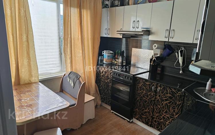 3-бөлмелі пәтер · 66.93 м² · 5/5 қабат, Микрорайон 6 26а — Рынок, бағасы: 15 млн ₸ в Новой бухтарме — фото 2