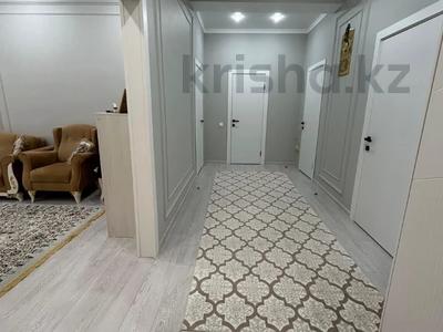 3-бөлмелі пәтер · 121.3 м² · 3/5 қабат, Алтын орда ш/а. 9б, бағасы: 37 млн ₸ в Актобе, мкр. Алтын орда