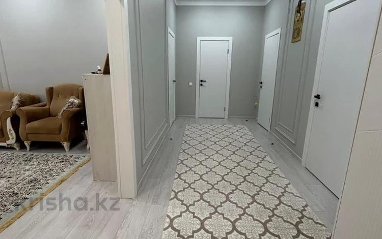 3-бөлмелі пәтер · 121.3 м² · 3/5 қабат, Алтын орда ш/а. 9б, бағасы: 37 млн ₸ в Актобе, мкр. Алтын орда — фото 2