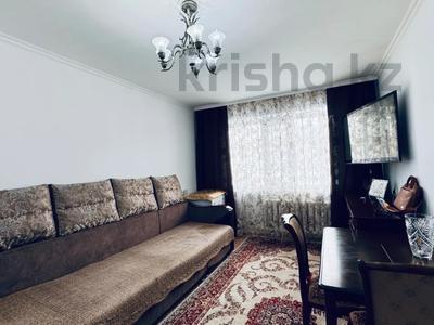 2-бөлмелі пәтер · 47 м² · 1/5 қабат, 13-шағынаудан 8, бағасы: 10.5 млн ₸ в Караганде, Алихана Бокейханова р-н