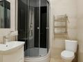 2-комнатная квартира · 79 м² · 5/12 этаж, Кабанбай батыра 252 за 25 000 ₸ в Алматы, Алмалинский р-н — фото 6