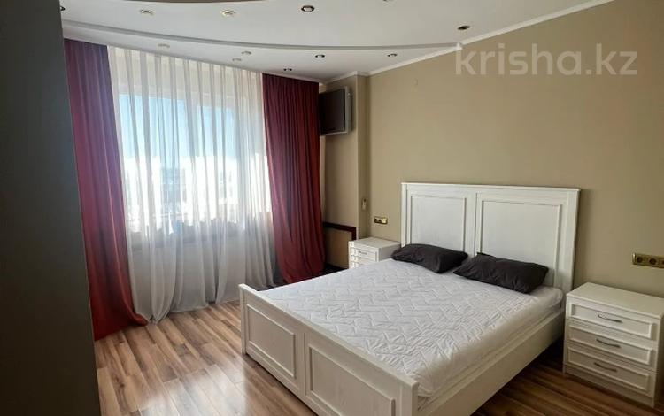 2-комнатная квартира · 85 м² · 7/15 этаж, Сатпаева 9б — Центром вселенной за 400 000 ₸ в Алматы — фото 15