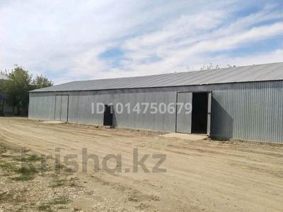 Склады · 360 м² за 288 000 ₸ в Актобе, мкр Жилгородок