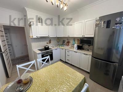 3-комнатная квартира · 74 м² · 16/18 этаж, Ұлы дала 80 — Аль-Фараби за 350 000 ₸ в Астане, Есильский р-н