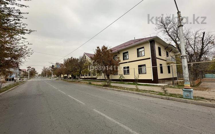 2-бөлмелі пәтер · 60 м² · 1/2 қабат, Абылайхана 35 — Гагарина Абылайхана, бағасы: 11.5 млн 〒 в Кентау — фото 2