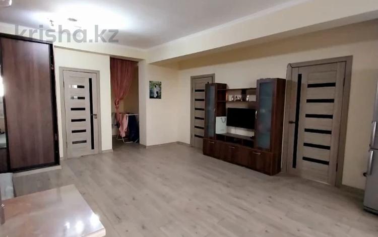 3-бөлмелі пәтер · 74 м² · 5/8 қабат, Айнабұлақ-2 ш/а., бағасы: 46.5 млн ₸ в Алматы, Жетысуский р-н — фото 2