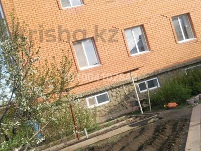 Отдельный дом · 9 комнат · 351 м² · 10 сот., Участок 476 476 — Жібек жолы артындағы 1-ші көше-Ташеновпен қиылыста за ~ 79 млн ₸ в Актобе, жилой массив Заречный-3