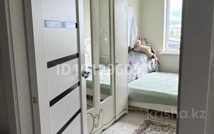 3-комнатная квартира · 62 м² · 5/5 этаж, Тургенева 92 45 — Үйдің қасында магазин,кафе,ресторандар бар,дет площадка баскетбольный поля да бар за 14.5 млн ₸ в Актобе — фото 2